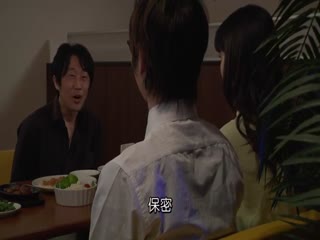 [中文字幕] SNIS-967跟男友出席同学会被灌醉轮奸连肏6天 葵司