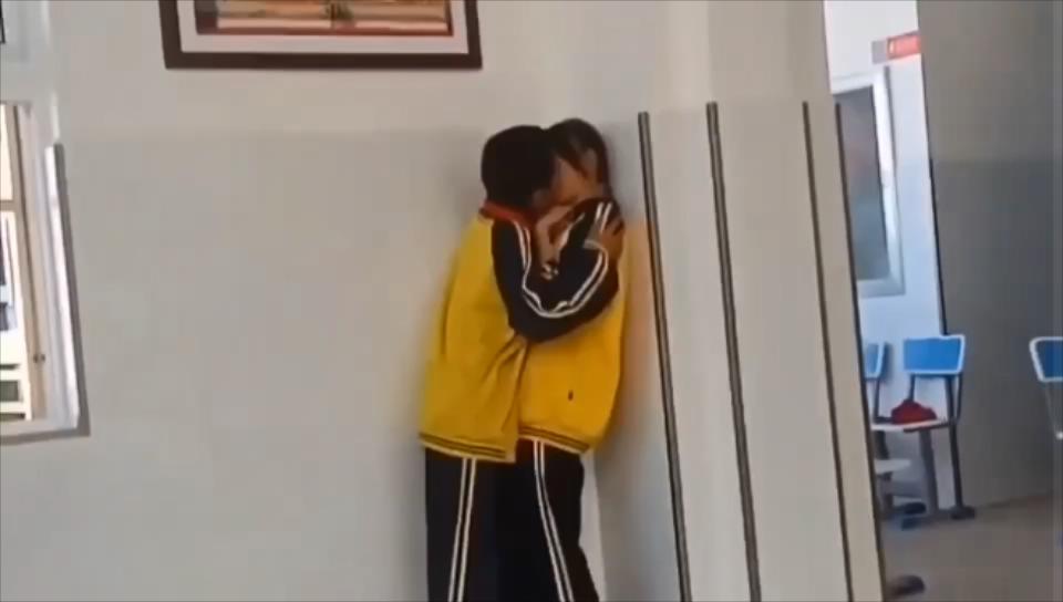 Öğrencilerimi dersten hemen sonra böyle oynarken yakaladım.