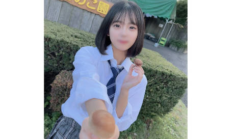 FC2PPV-4302474 露面！ ！清纯可爱的少女，自从“那件事”之后成长起来，变得意外的可爱