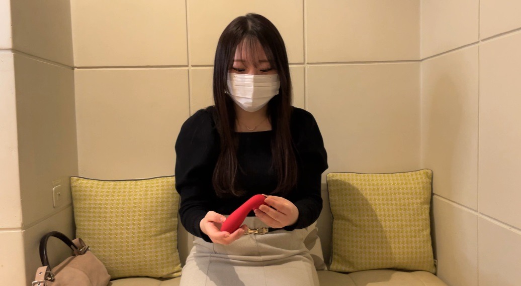 FC2-PPV-3464653 与非常敏感的护理学生的业余视频。