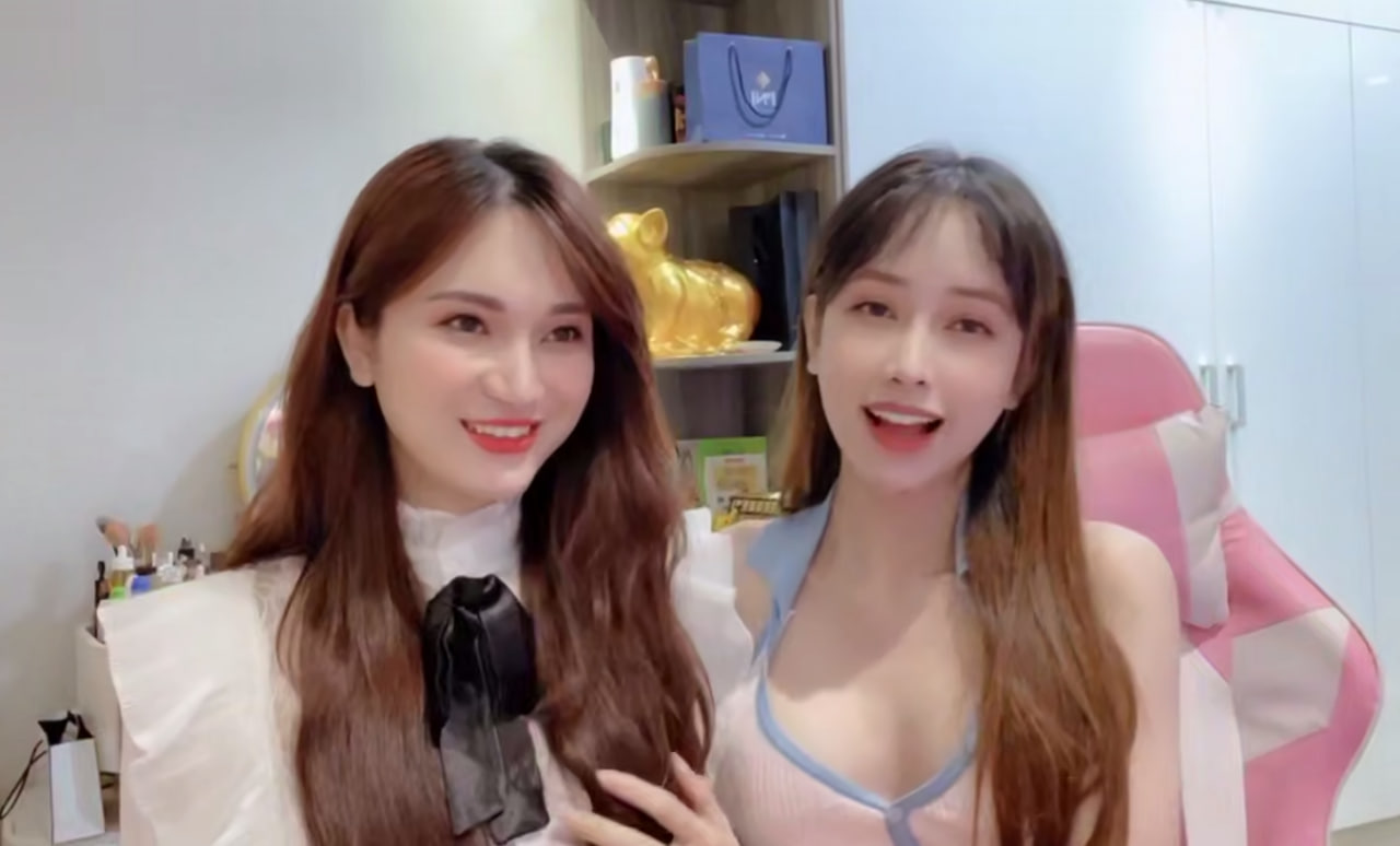 好闺蜜你舔奶子我摸胸2