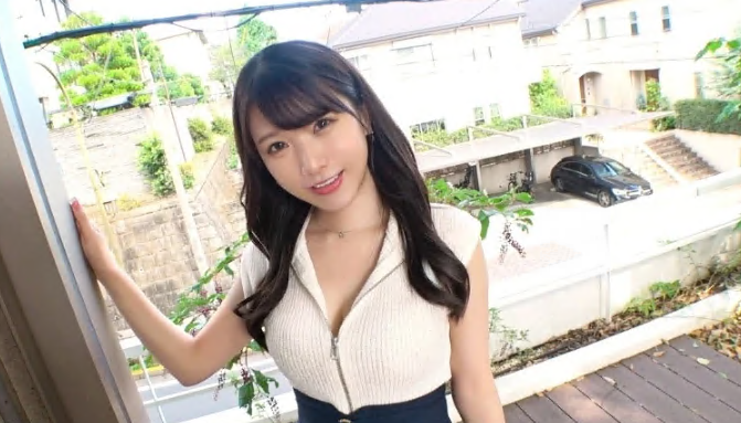 SIRO-5201 拥有可爱笑容的美少女因好奇而应聘AV！她沮丧的身体被玩弄，她在镜头前大量潮吹！ ！一旦她们习惯了，她们就会交换角色，舔男人的乳头并摇动臀部！ ！ [首拍] 线上应聘AV→AV体验拍摄2108