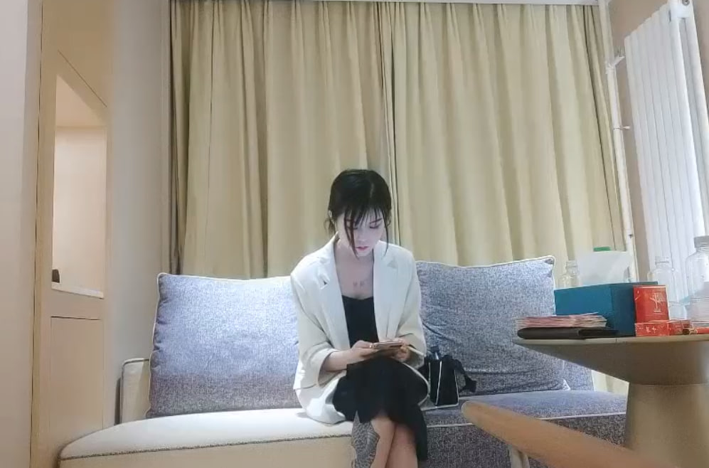 91沉先生极品嫩模