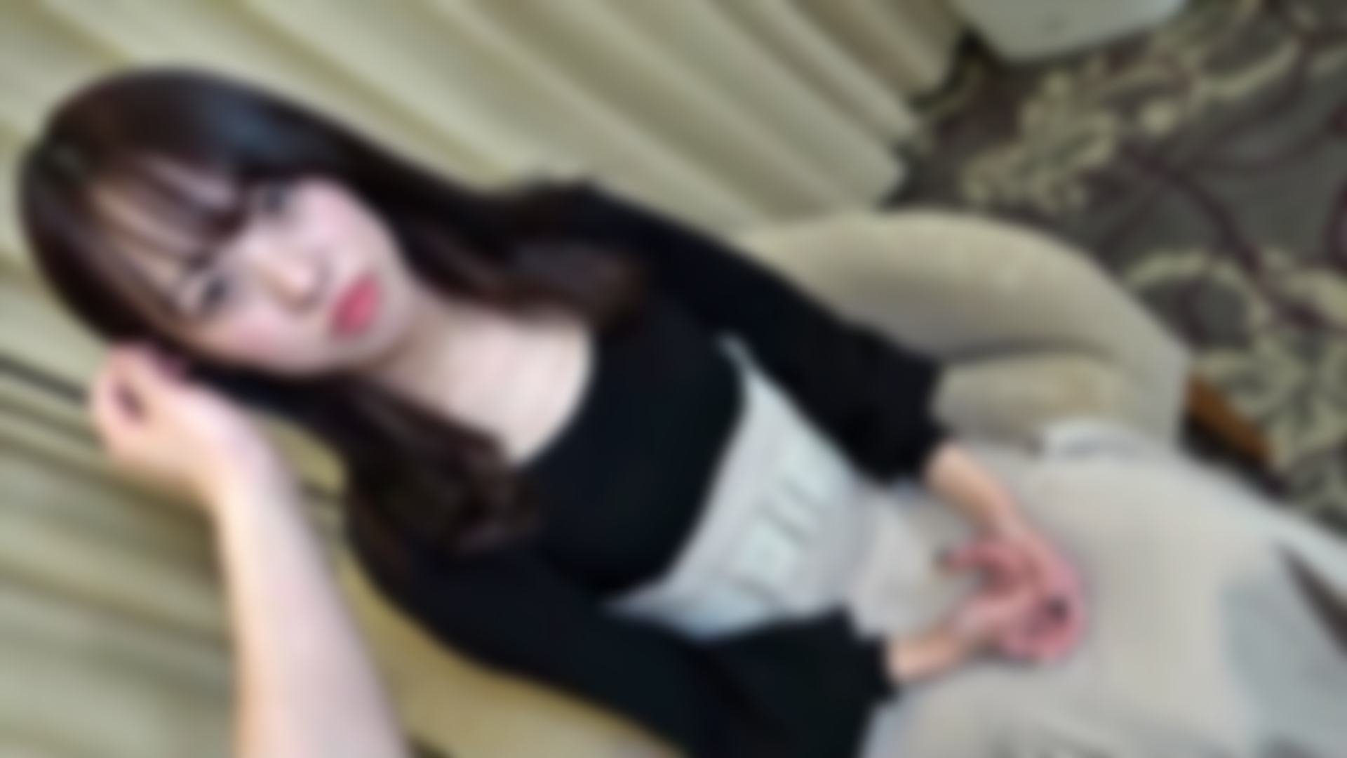 Atraente estudante do segundo ano de uma prestigiosa universidade particular. Bela morena, esbelta e com corpo sensível. Ao contrário do impacto de Eros, de 20 anos, ela foi derrotada e baleada violentamente, e imediatamente gozou em grandes quantidades - CD2