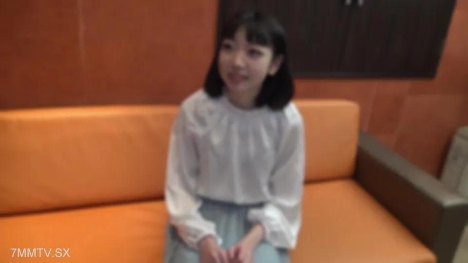 身材出众的学生便利店店员！夜班有这样的姑娘可以吗？ -cd1!