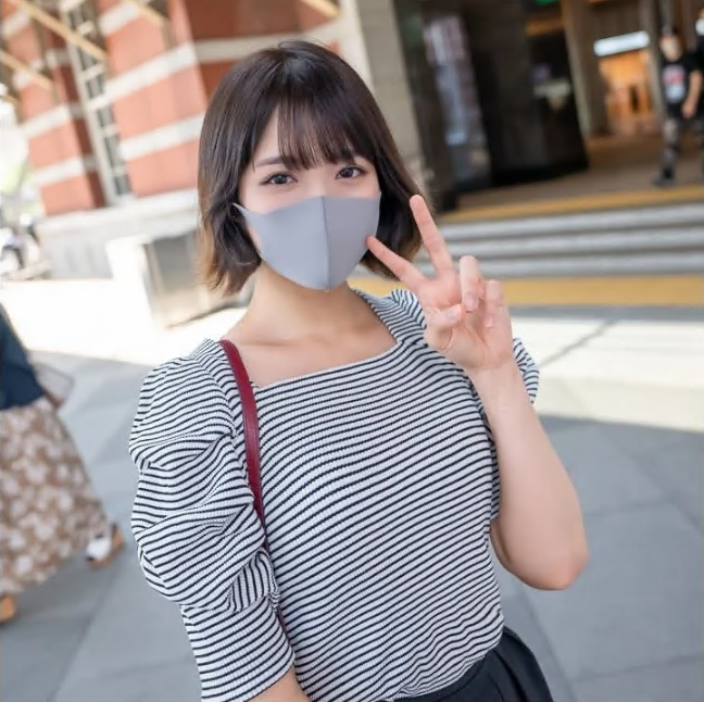 我们从《巨乳美女系列》严选了三位美女！ ！栩栩如生的中出影片一口气发布！ ！ [附赠4小时10分钟的片段] 3