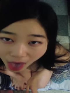 【泄密流出】最近收的师范小妖精喜欢连续口爆吞精这么搞小强哥迟早变人干