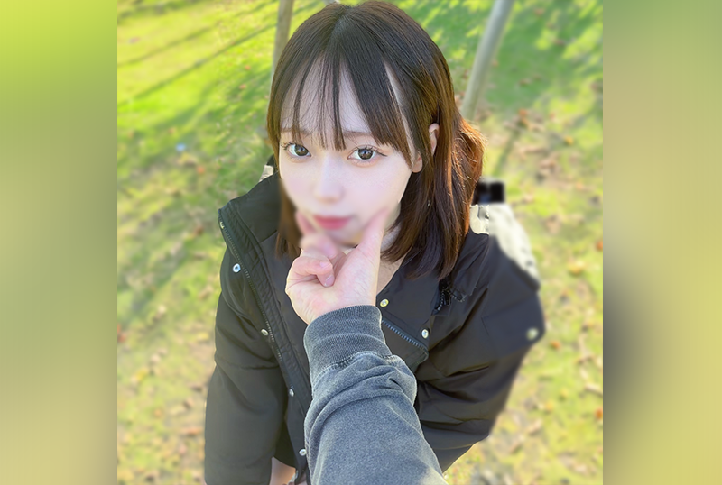 FC2-4671528 長得像偶像說話可愛的本地少女，她面容美麗，但她卻非常敏感，以至於會瘋狂地噴水。給了她兩次中出。 素人