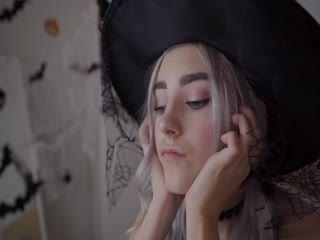 萬聖節高人氣極品爆乳網紅美少女伊娃COS可愛女巫小精靈