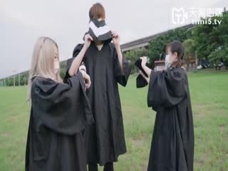 天美傳媒TM0099情侶出遊互換女友-陳以萱
