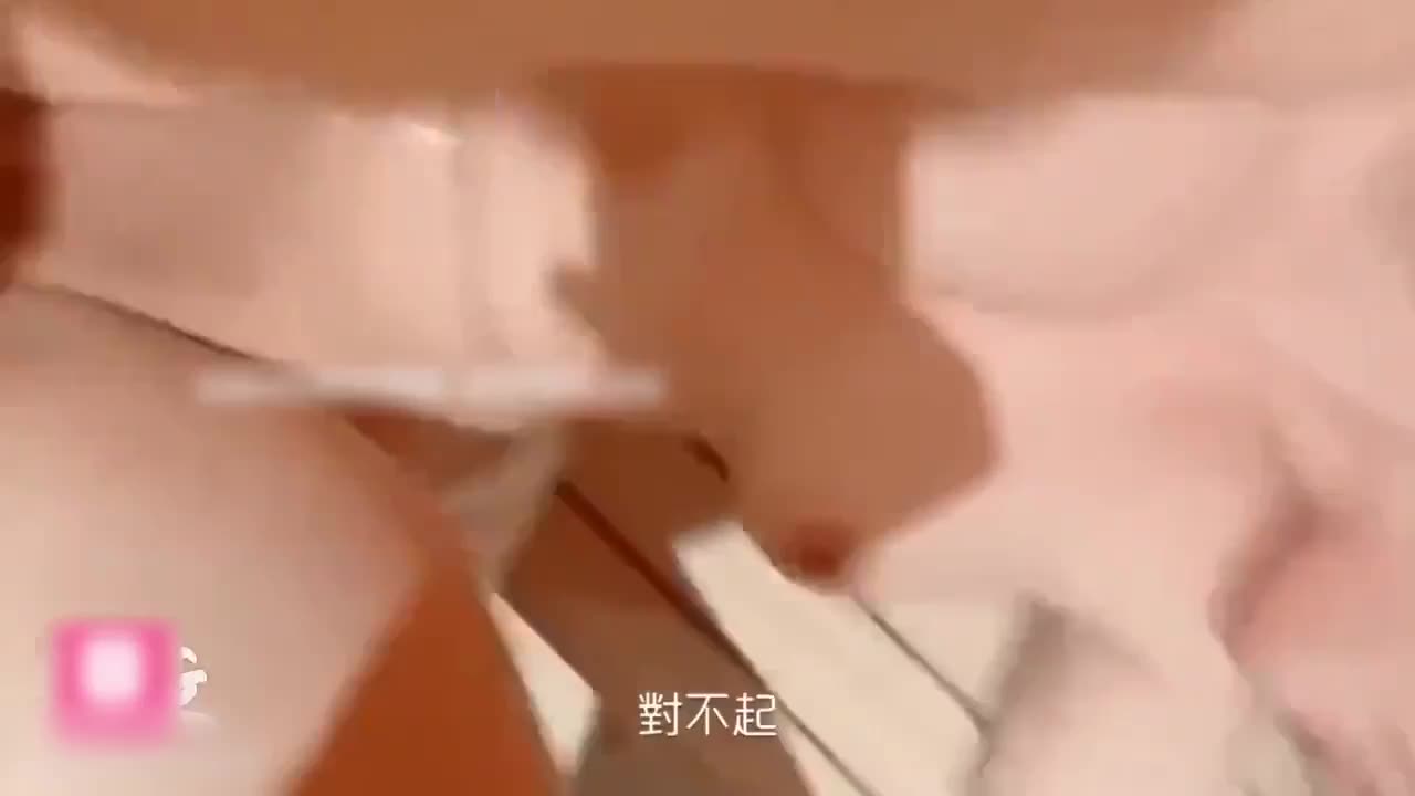 當年校花用臉接我的精液