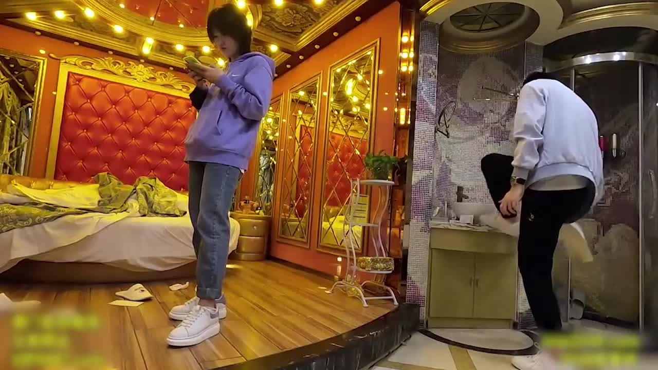 女友說爸爸今天不在家