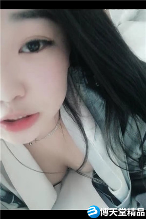 性感小騷逼露臉午休期間賓館約會小哥哥