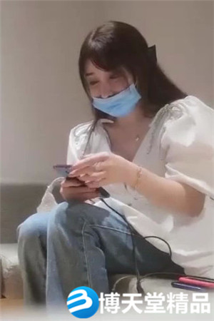 [國產劇情]極品白衣牛仔褲外圍女疫情期間也上門