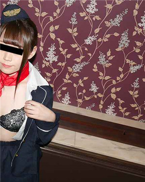 [有碼新番]為了賺取空乘人員的費用今天我要開小腿了