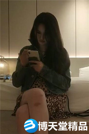 [國產劇情]膚白貌美，溫柔配合，傻逼浪費女神，直播間罵聲不絕