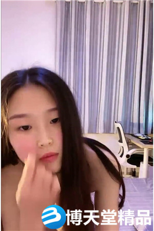 [國產劇情]顏值美女為賺錢下海大秀，今天炮友沒抽插，搞得啊啊直叫