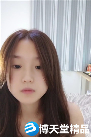 [國產劇情]極品顏值清純系美女為賺錢下海，和好友激情啪啪大秀，舔弄吸吮大屌，扶腰後入撞擊猛操