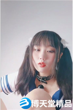 [國產劇情]白虎嫩妹，情趣制服短裙項圈，要來大姨媽棒子插菊花