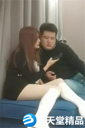 [國產劇情]高端外圍小姐姐，吸吮口交用礦泉水沖了逼，扶著屁股站立後入