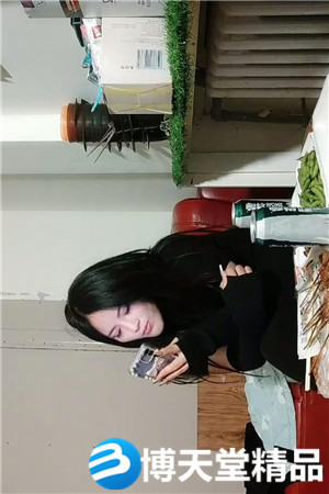 [國產劇情]泡良高手帶妹子回宿舍，吃飽喝足操逼，慢慢湊近摸摸搞搞，美女欲拒還迎