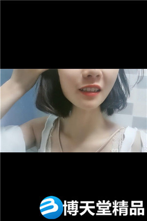 [國產劇情]大一妹妹在衛生間自慰