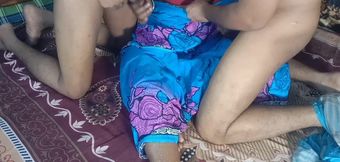 Shabina Aunty Sharing Husband's Cock with Stepmom