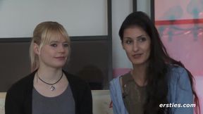 Geile deutsche M�dels haben Spa� mit einem Doxy-Massagestab