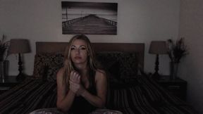 Sexy Big Boobed Blonde Aubrey Chats