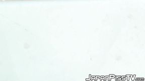 Japanese amateur babes having a peeing contest