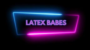 Crop me to climax! Latex Mistress has her way with the sexy submissive!