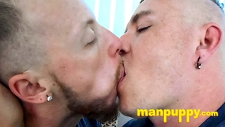Hot Gay Kissing 30
