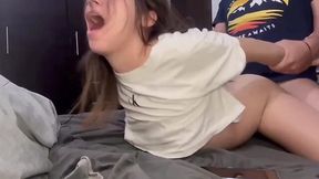 Skinny Tinder Slut Takes a Pounding in Her Ass on Date One