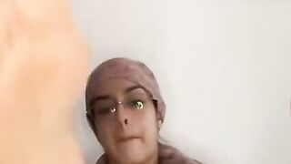 Arab giving female anatomy lessons using her snatch as a sample if you want to view the full sex tape su