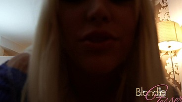 YOUR GIRLFRIEND IS ABROAD AND MAKE WITH YOU A VIDEOCALL - BLONDIE FESSER