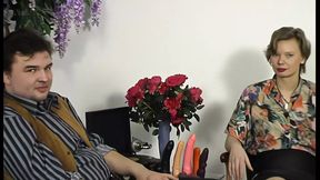 Brunette Milf mit kleinen titten bekommt beim casting die muschi ausgeschleckt