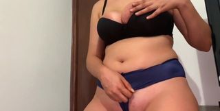 Fucks His Stepdaughter Stuck in the Bathroom and Cum Inside