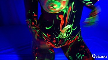 Art and sex can come together at any time, I invite you to see my sexy and crazy artistic movements, with these beautiful neon paintings