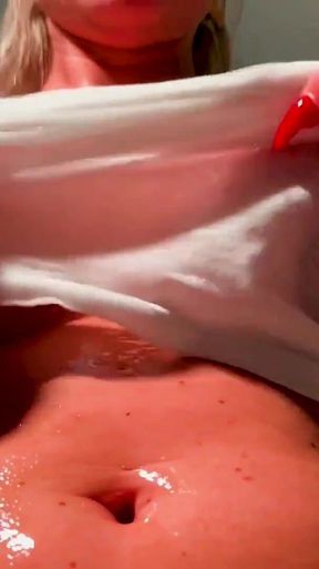 Belgian Big Boomed Bimbo JOI