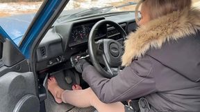 Car Won't Start, Cranking, Pedal Pumping, Saint Laurent Zoe, Barefoot pedal Pumping