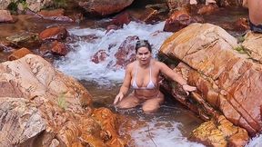 fucking the hottie s ass on the waterfall trail with a lot of heat and total adrenaline, we were almost caught. vagninho e luna oliveira