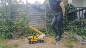 Sneaker-Girl Lucy - Big Toy Crane Crush