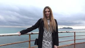 a la ciotat, clara, 18ans, se tape son formateur !