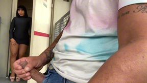 bati uma punheta em publico pra soraya castro