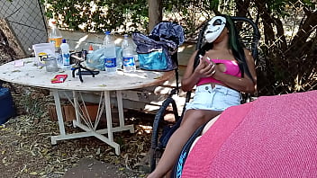 gostosa ta me mostranu a calcinha