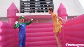 Luigi Fucks Princess Peach in the Bouncy Castle
