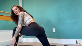 Lee Von Lux's Gym Puppy mobile - with Femdom, Foot Worship, Ass Worship, Sweat Fetish