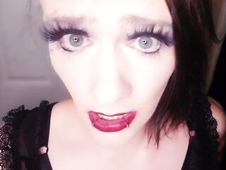 Green Eyed Trap Lipstick JOI Ruby Matte