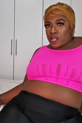 Pussy Creamy While Chewing Gum and Playing with Myself