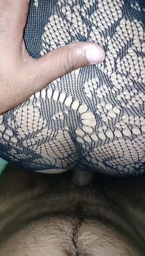 Desi Priya Bhabhi First Time Village Bhabhi First Time Sex